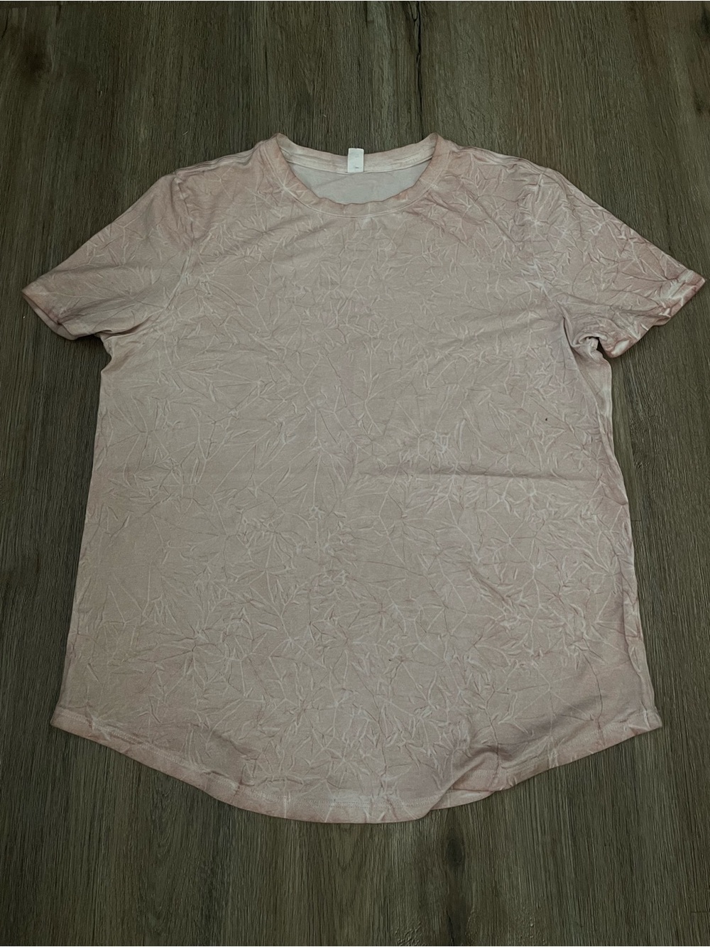 Lululemon tshirt size 6